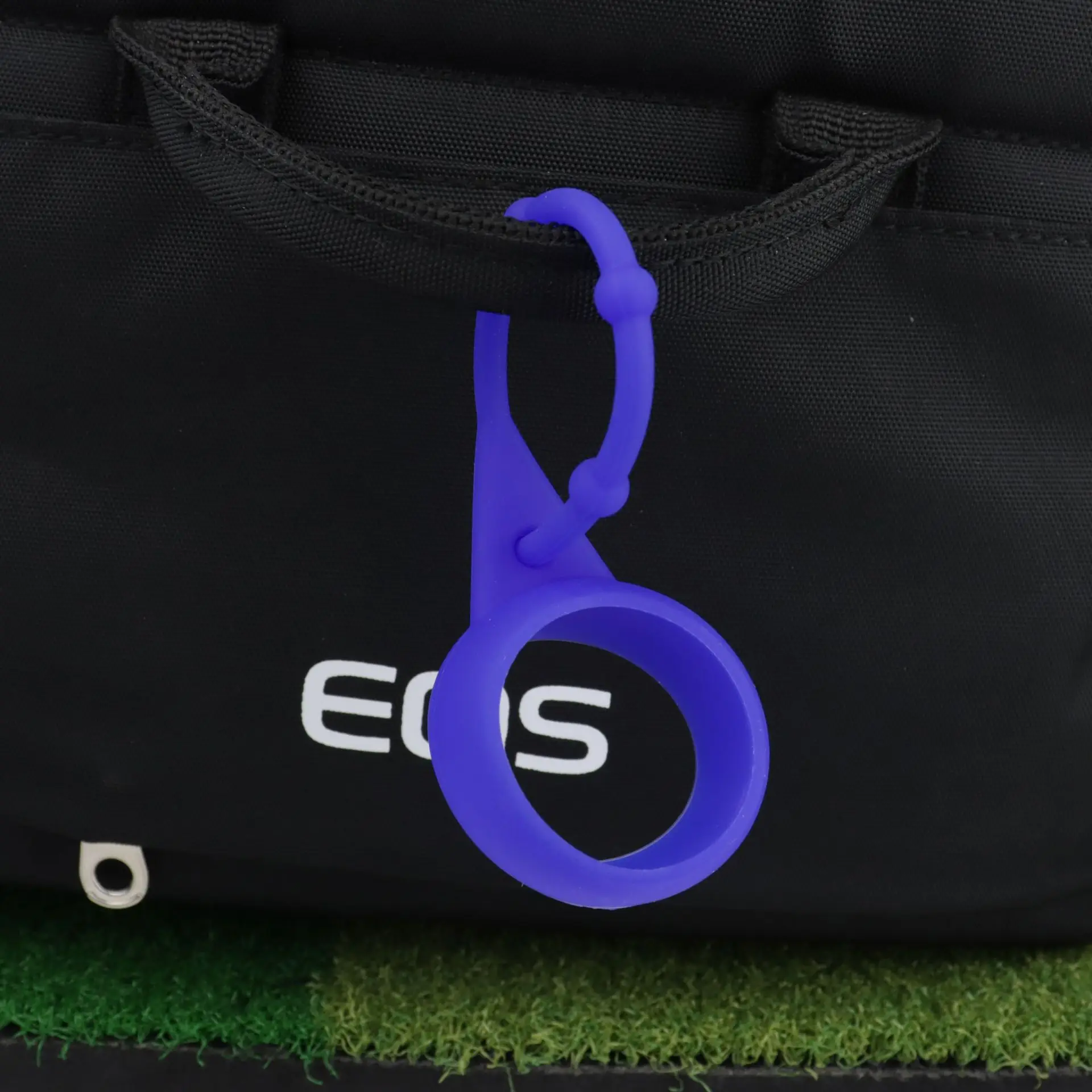 Portable Silicone Golf Ball Sleeve with Self-locking Lanyard Single Golf Ball Storage Pouch Golf Ball Holder Accessory