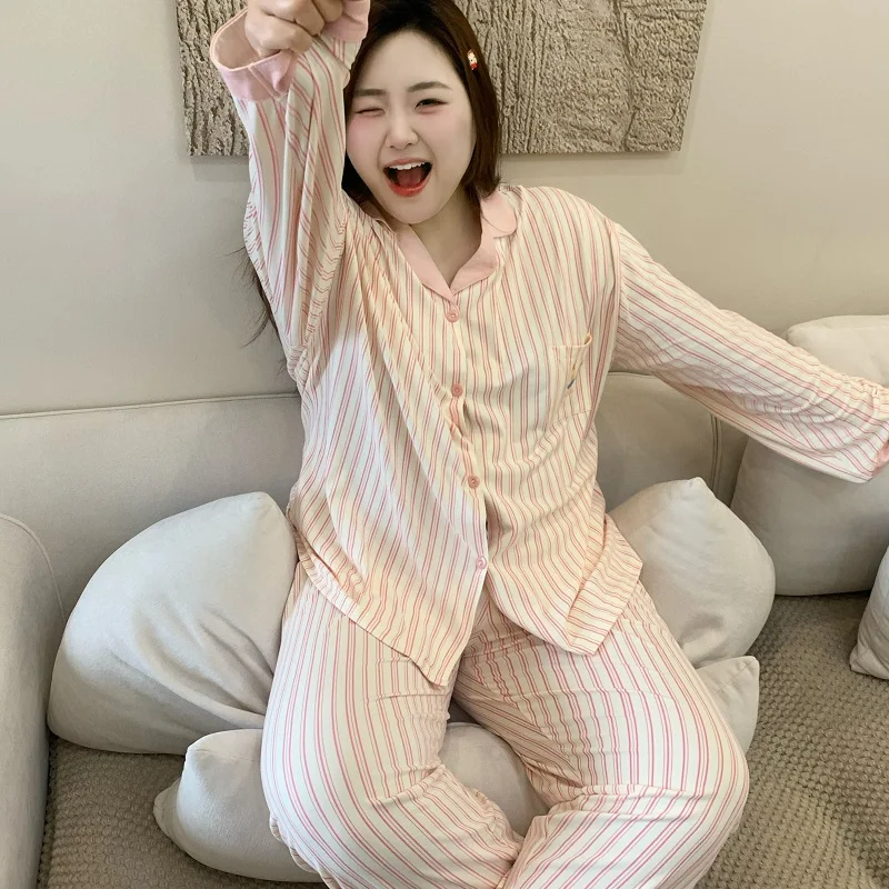 

Harajuku Style Cartoon Rabbit Striped Print Pajamas Set Plus Size Sweet Kawaii 2PCS/Set Oversized Sleepwear Spring New Pajamas