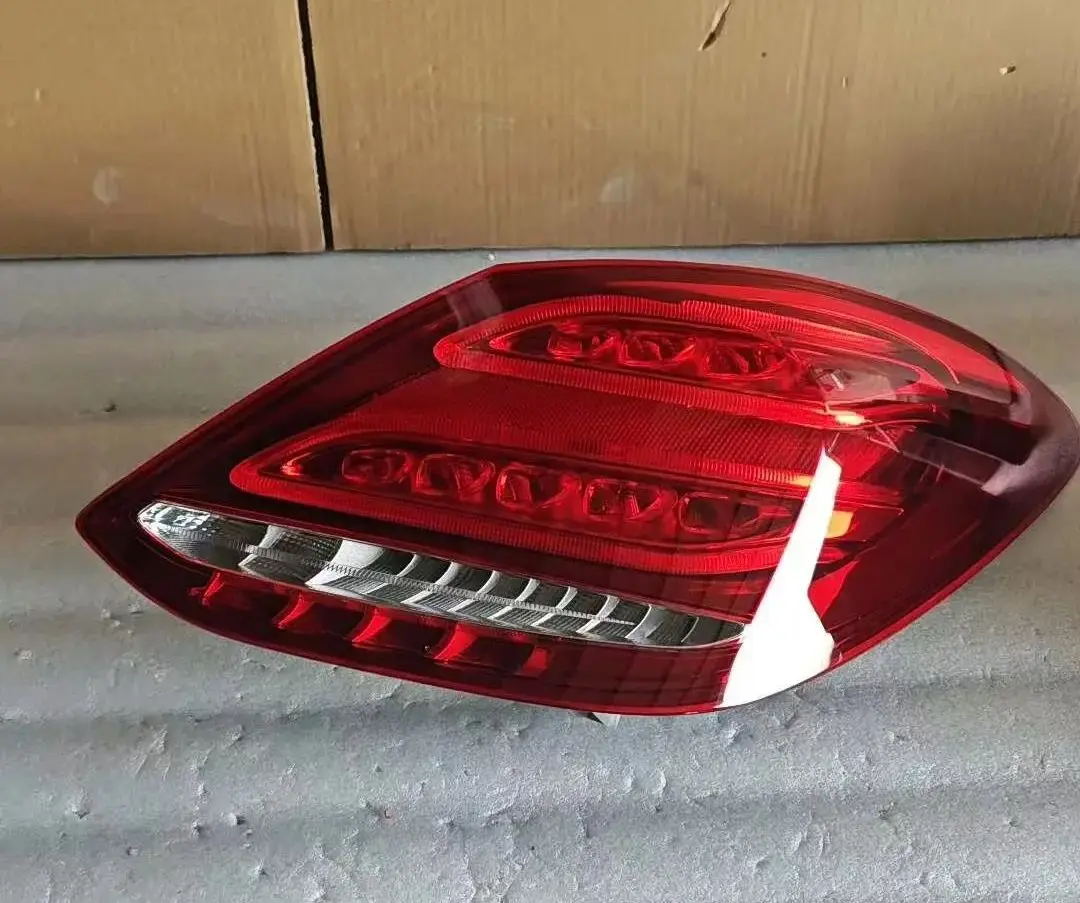 

Car Tail Light Assembly For Honda orndrbcs 2017-2019 LED Brake Flowing Water Flicker Plug and Play Tail Lamps Taillight