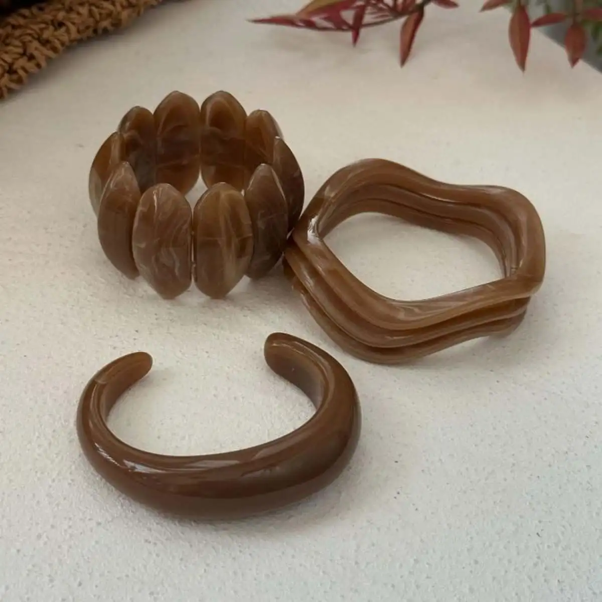 خمر بوهو الشرير البني سميكة الراتنج الاكريليك لطخة أساور هندسية غير النظامية واسعة الإسورة سوار للنساء أساور مجوهرات