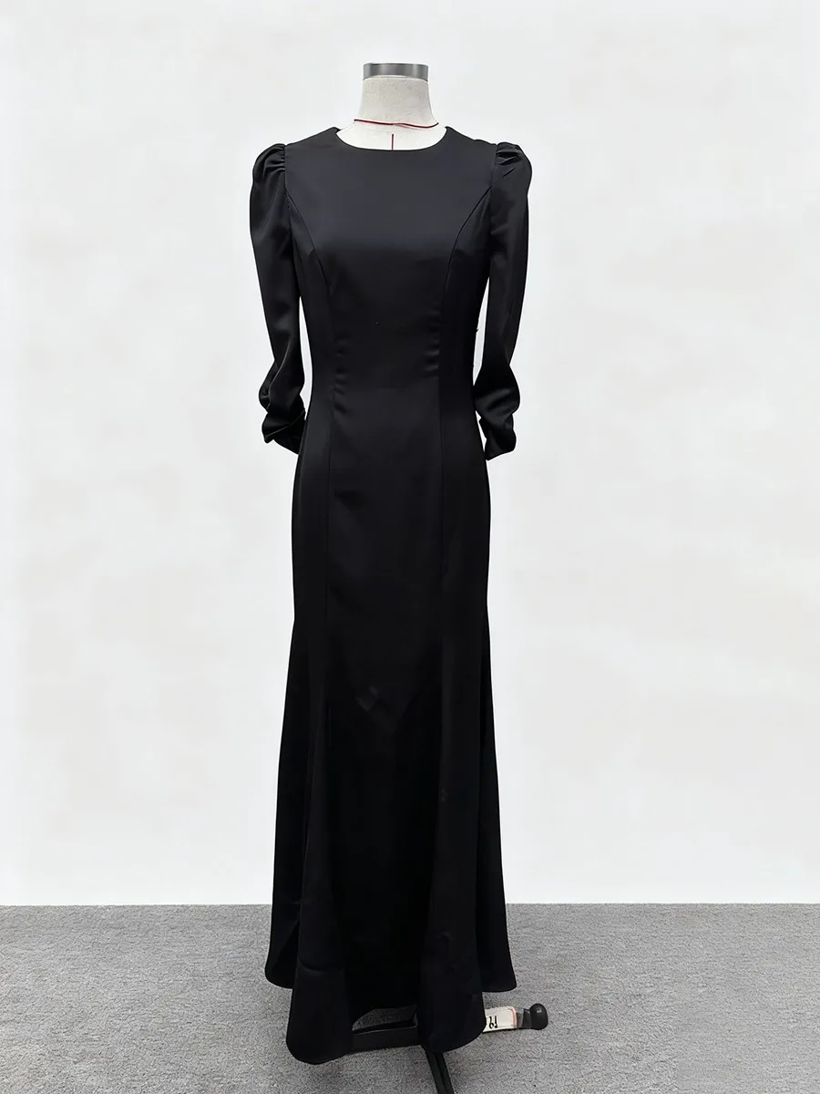 TWOTWINSTYLE Slimming Elegant Mermaid Dresses for Women Round Neck Long Sleeves Heart Shaped Backless Fashion Dress Female New