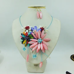 Beautiful pearl, shell flower necklace