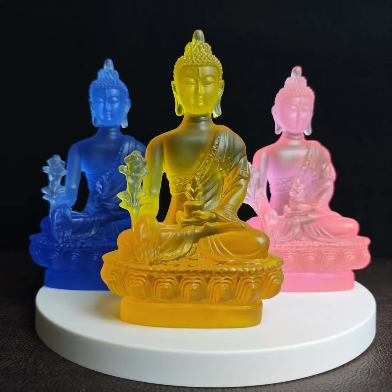 

Car ornaments Resin water glaze Tantra Medicine Buddha attracts wealth and protects peace Home Furnishing Hall