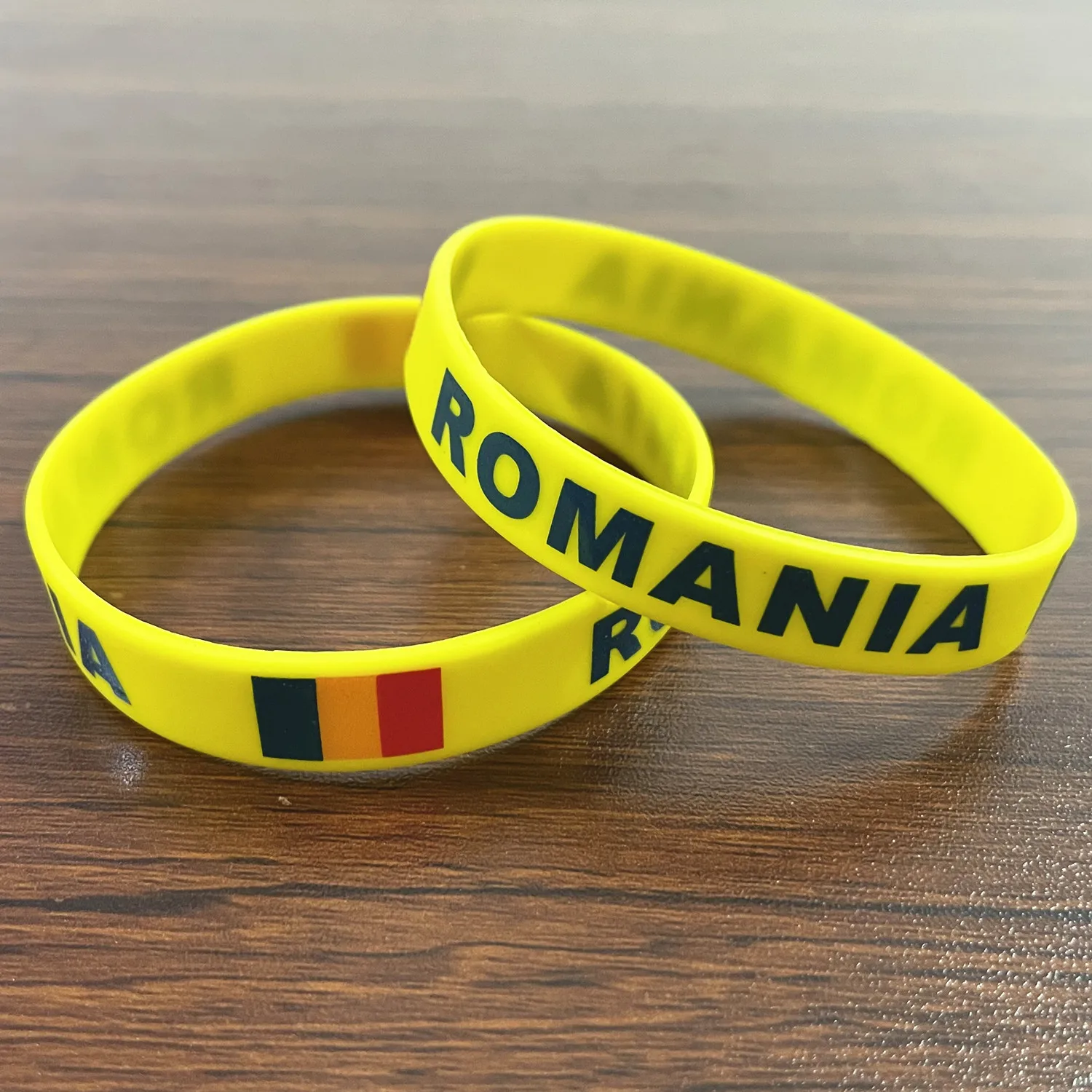 2pcs Romania Flag Silicone Bracelets Sports Game Wristbands National Wrist Strap for Men Women Rubber Band Fashion Accessories