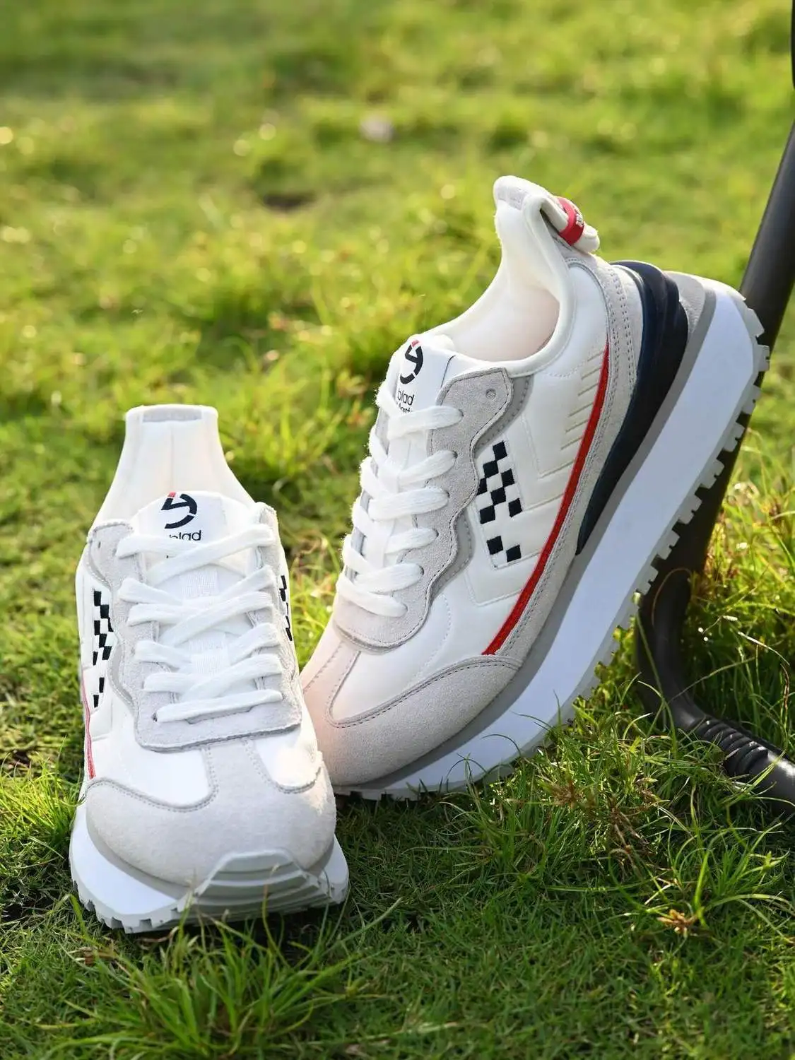 

Men's Comfortable Chunky-Sole Sports Casual Shoes Comfortable and Versatile Unisex Walking Casual Shoes