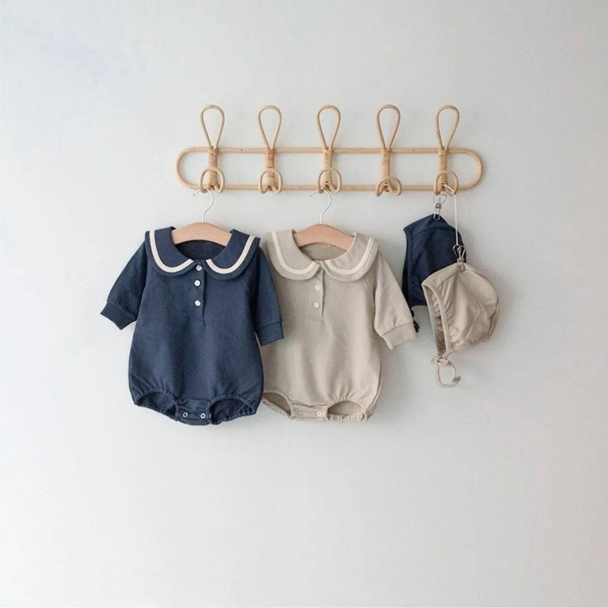 

2025 Autumn New Baby Long Sleeve Bodysuit Solid Infant Boy Girl Large Lapel Jumpsuit Cotton Newborn Toddler Clothes 0-24M