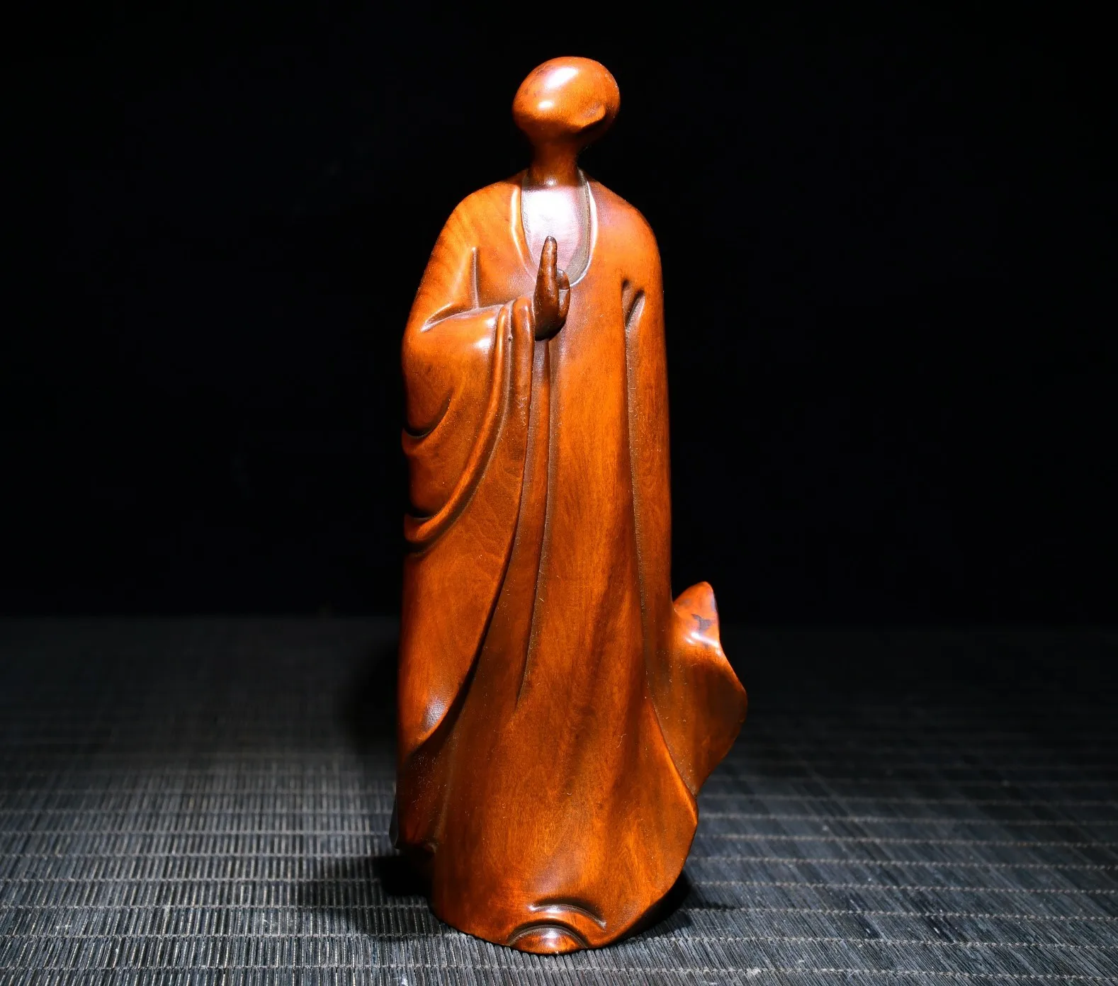 

Buddha Statue Nordic Modern Art Abstract Thinker Statue European Handmade Wood Carving Yoga Statue Home Desktop Art Sculpture