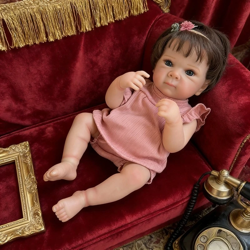 Boneca Reborn Menina Bettie Corpo Impermeável com Olhos Azuis 45cm Brinquedo Infantil Presentes