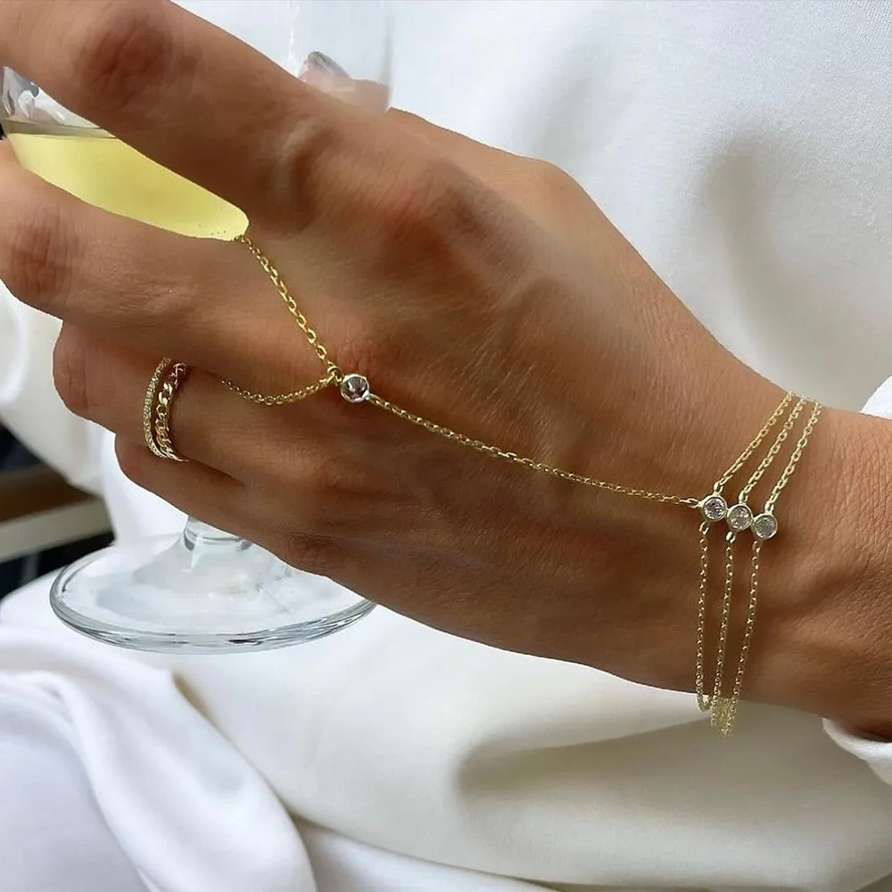 Modische Mehrschichtige Zirkon-Handkette Armbänder mit Verbindungsring für Sie, Edelstahl-Fingerarmband, Trendiger Hochzeits- und Partyschmuck