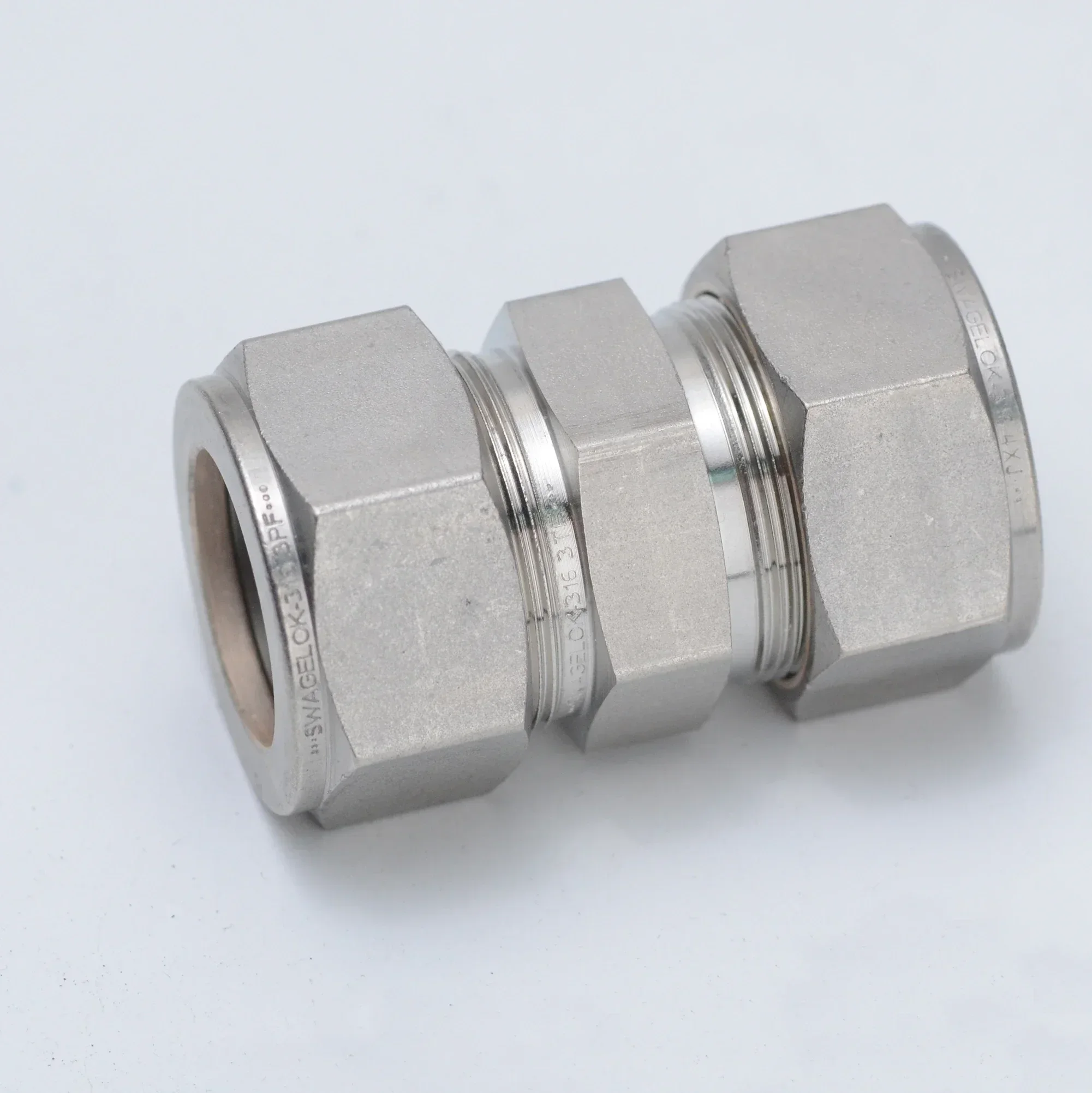 

Ferrule connector, quick connector, through, tee, variable diameter, connector, series