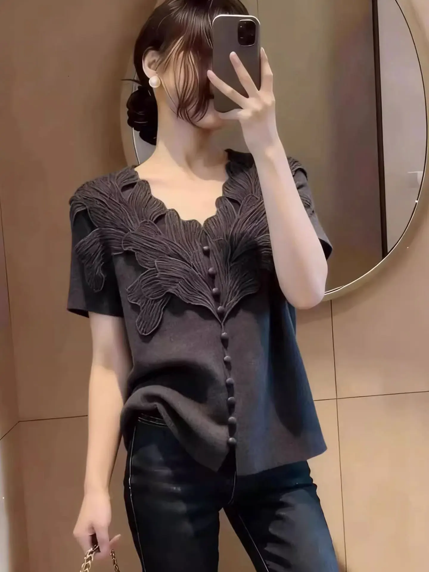 

Ele V-Ne ort Sve Knitted Top Embroidered Faionable Spring Summer Trendy Silk Women's irt Straight Cut Commute ...