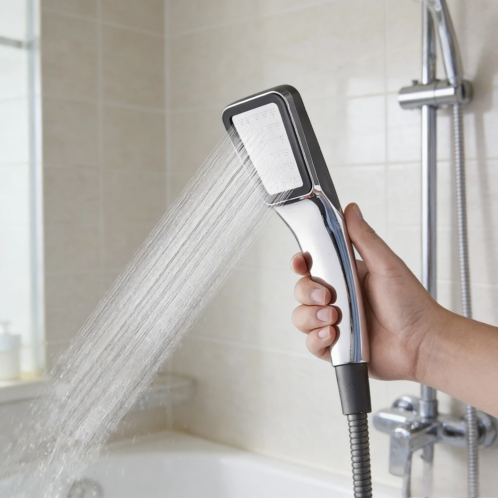 

Super water outlet handheld shower head, household bathroom water heater adapted to single head shower