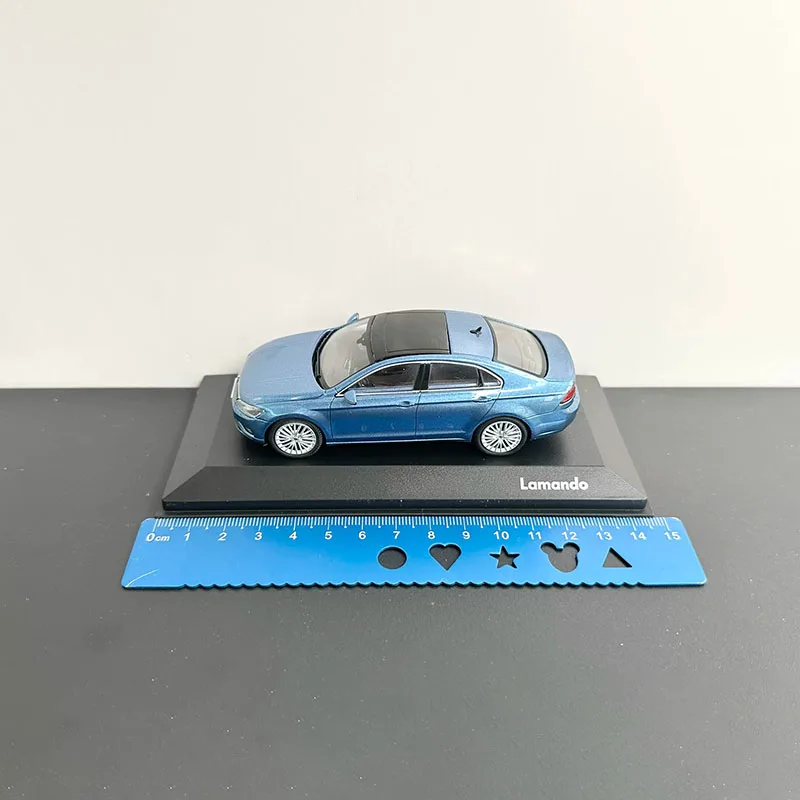 1:43 Scale Lamando Alloy Car Model Collection Ornaments