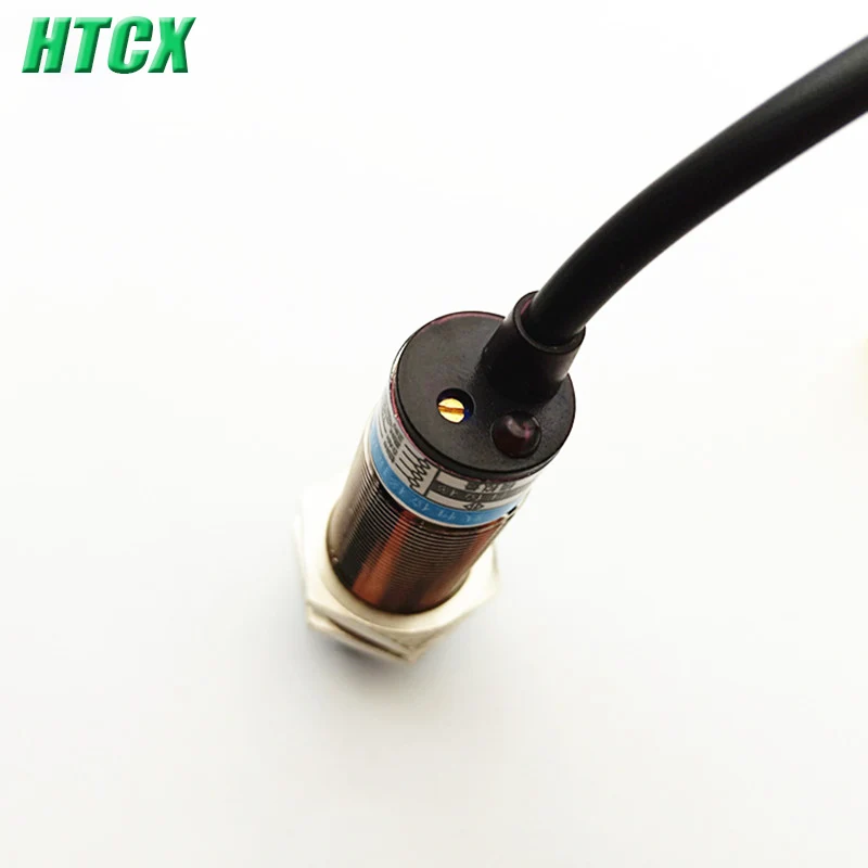 New Linear displacement analog quantity proximity switch 0-10V/4-20MA four wire voltage and current M18 sensor  MW18-D8VL