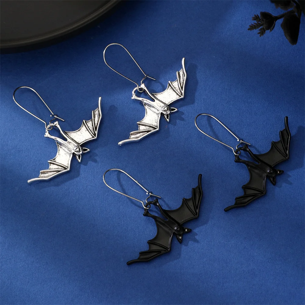 Retro Bat Earrings for Women Men Vintage Animal Pendant Studs Earrings DIY Jewelry Accessories Halloween Party Gift Gothic Decor