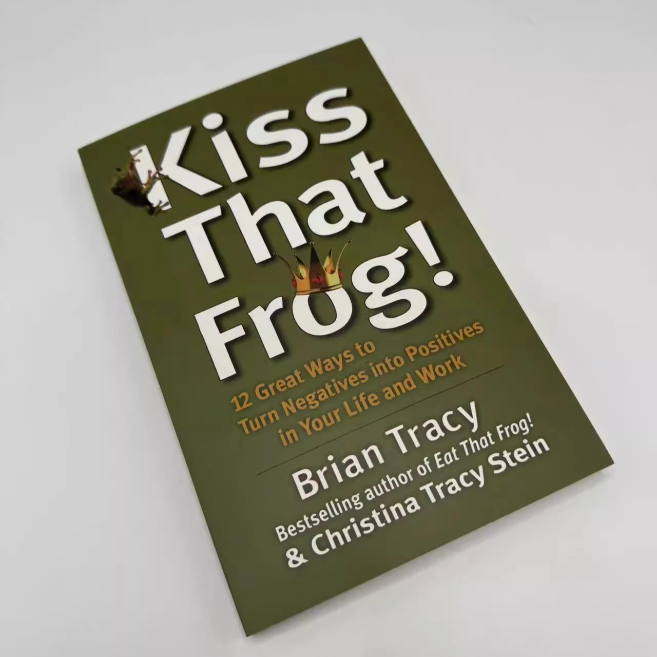 

1 book Kiss That Frog Paperback English book