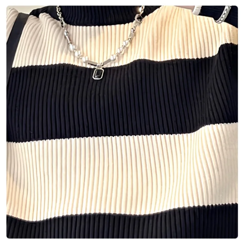 Men's Round Neck Long Sleeve Pullover Contrasting Color Threaded Sweater Knitted Casual Fashion Top