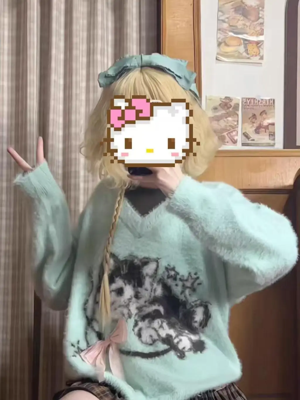 

Japan Cute Fake Two-Piece Off-Shoulder V-Neck Sweater For Women Autumn And Winter Atmosphere Ins Top