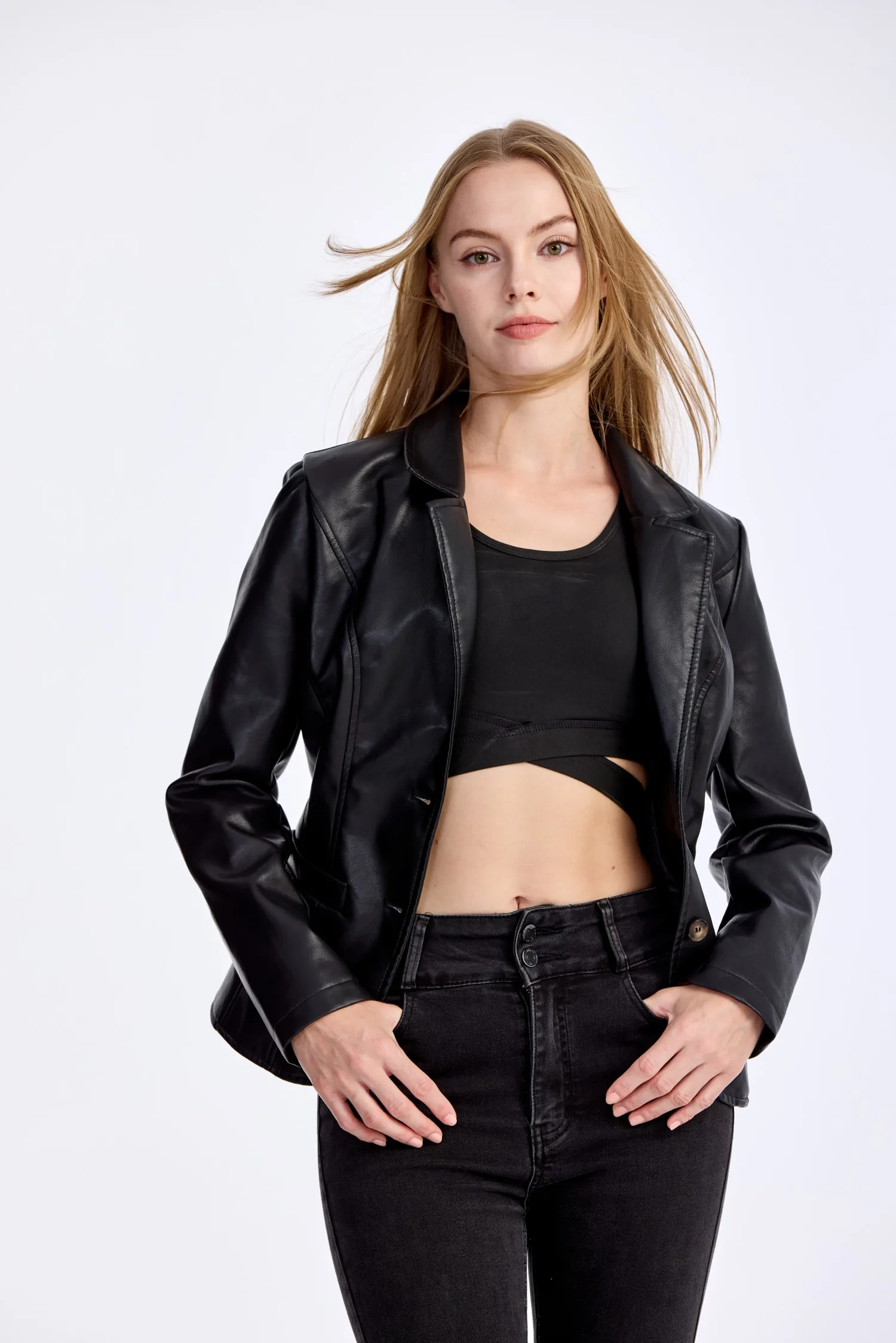 

Women's Faux Leather Jacket Notch Lapel Long Sleeve Cropped Black Vegan Leather Motorcycle Style Coat Office Casual Date Outerwear