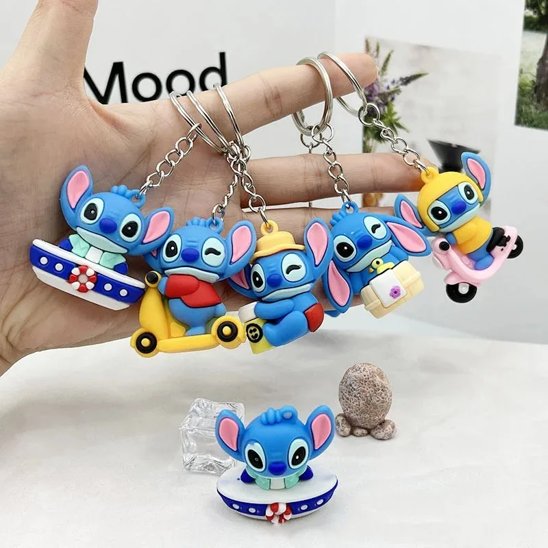 Lilo & Stitch juguetes Keychian Anime Stitch colgante llavero Linda muñeca pareja bolsa ornamento coche llavero niña regalo de cumpleaños
