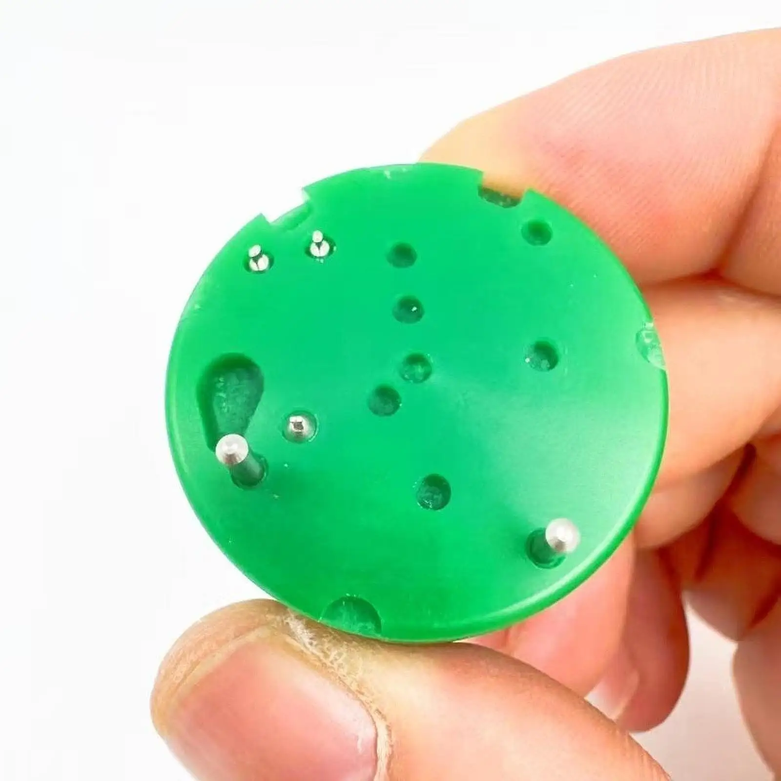 قاعدة حركة الساعة، قاعدة تثبيت عملية خفيفة الوزن لمصلحي الاستخدام المنزلي #3