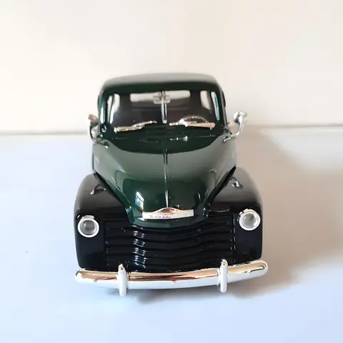 JADA 1:24 Chevy Pickup 1953 Legeringsbil Gjuten Bil & Leksaksfordon Bilmodell Miniatyr Skalamodell Bil För Barn 10 best sales Chevy-leksak - №5