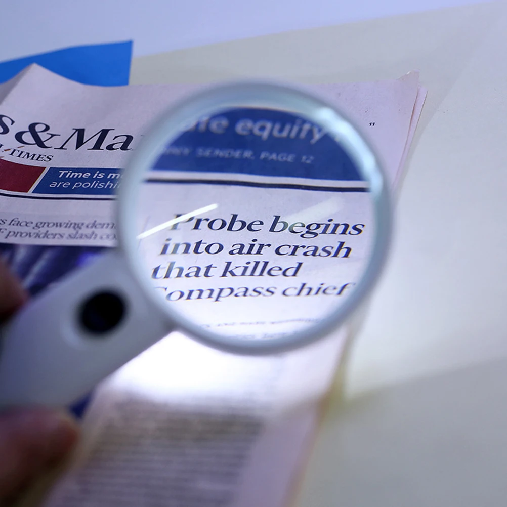 

3x LED Handheld Magnifier Distortion Free Images Magnification for Reading Books Maps Newspapers White Magnifying Glass