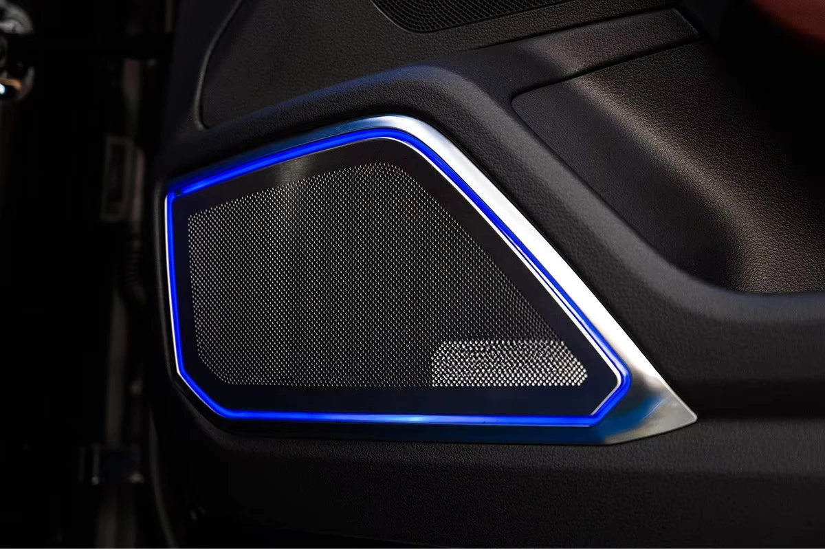 

automotive interior ambient light luminous speaker cover for A6/A7/A7L/C8 2019-2025 door speaker grille decoration
