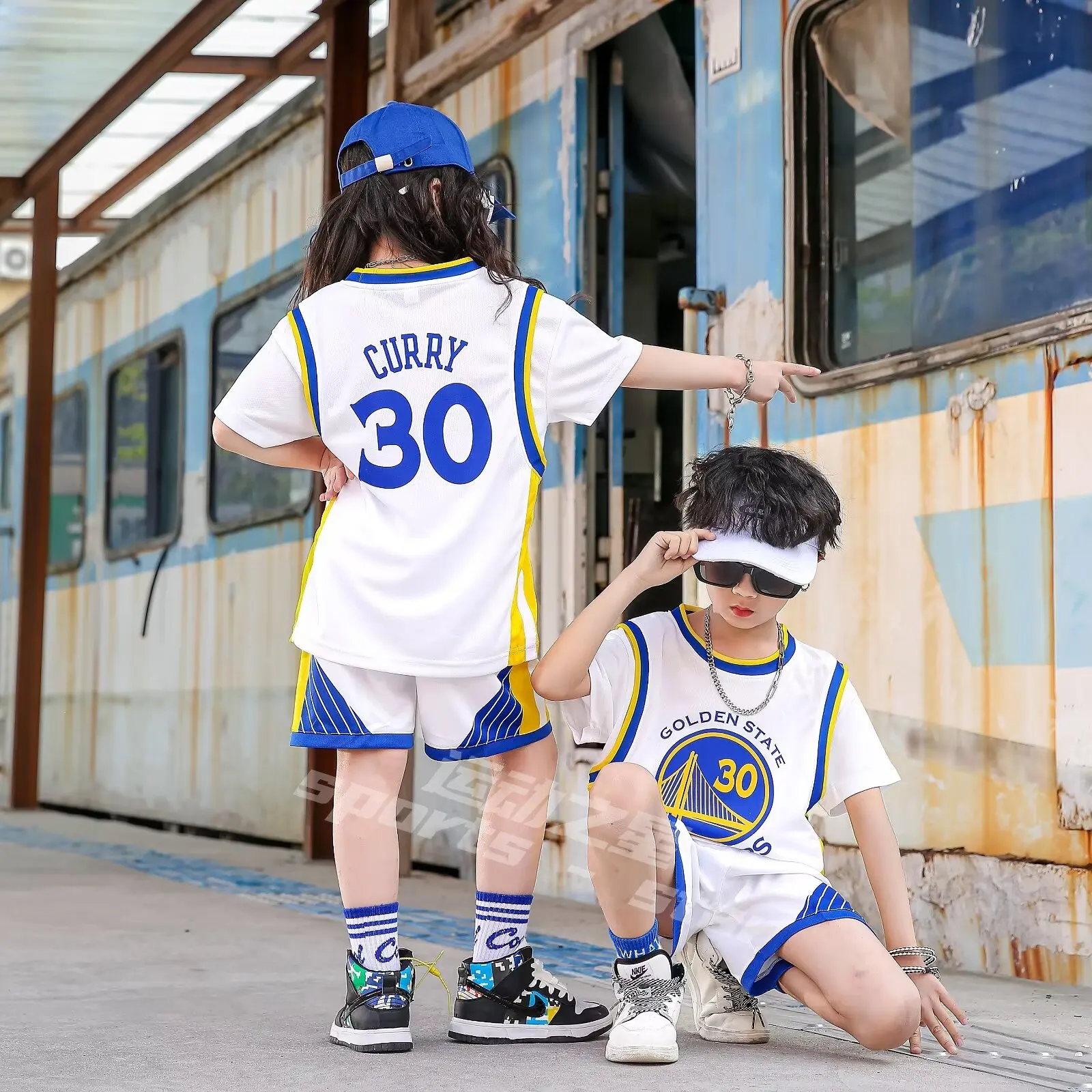 New 24/25 basketball uniform set primary school student jersey boys and girls sports training clothing children\'s fake two-piece