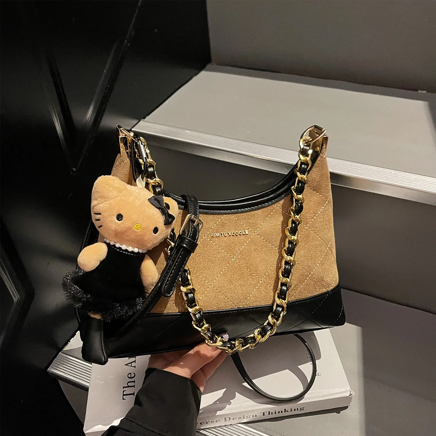luxury-women's-crossbody-bag-single-shoulder-chain-simulation-high-end-fashionable-casual-simple-style-handbag-for-youth