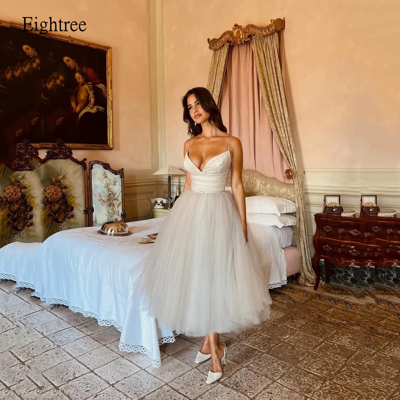 

Eightree White A Line Prom Dresses Sweetheart Neck Spaghetti Strap Party Gowns Floor Length Princess Dress Gown Customized