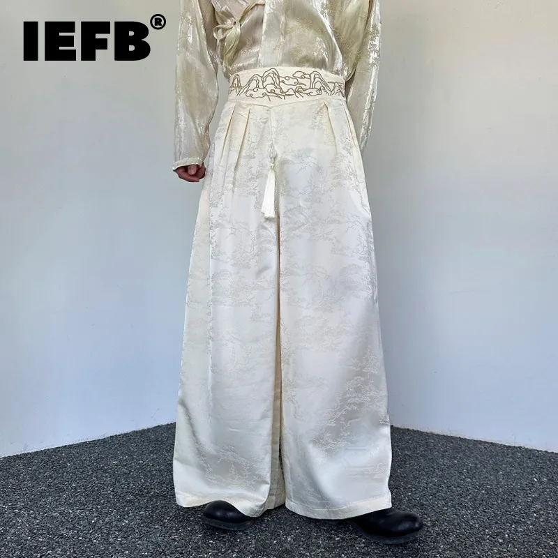 

IEFB 2024 New Summer Pants Men Chinese Style Mountain River Embroidery Satin Jacquard Jade Pendant Fringe Design Trousers 9C5861