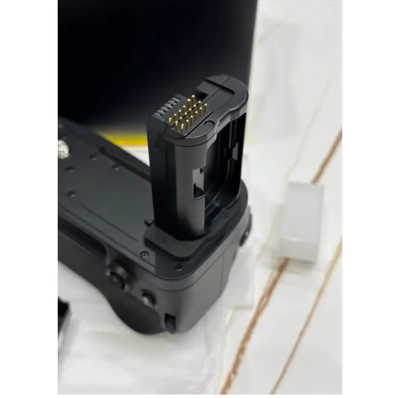 Used Original MB-N12 Battery Grip for Nikon Z8 Battery Grip