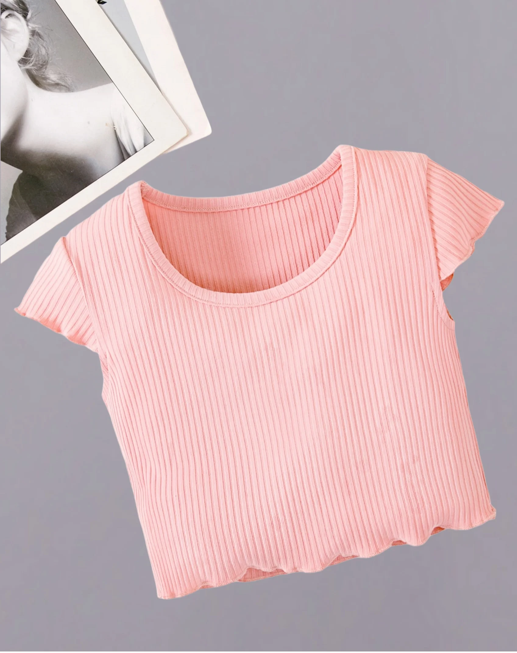 Comfortable and breathable pink ribbed short-sleeved top - a must-have for children in summer