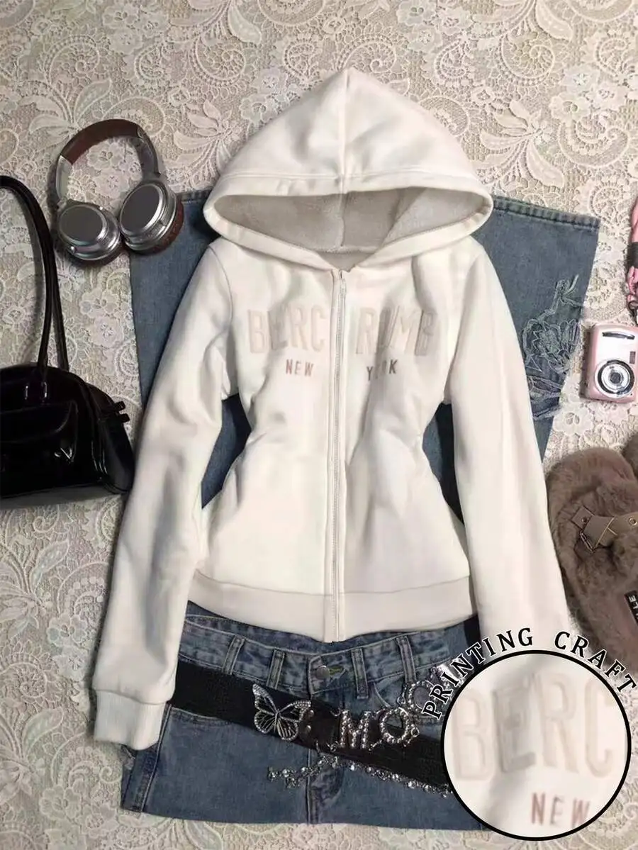 

Женская толстовка на молнии с тисненым буквенным принтом и флисовой подкладкой