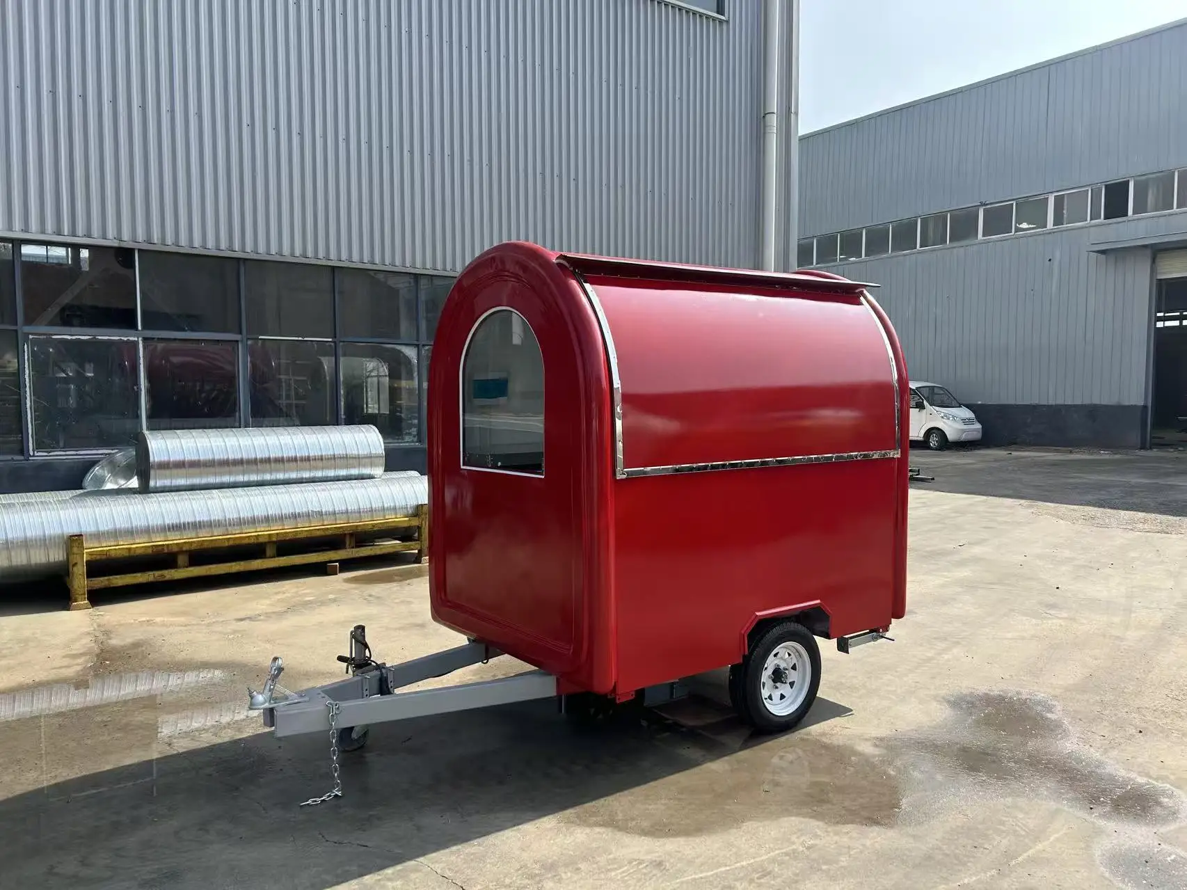 

Прицеп-фудтрак для пляжной торговли: кофе, кексы, еда на колесах (Рождественская серия)