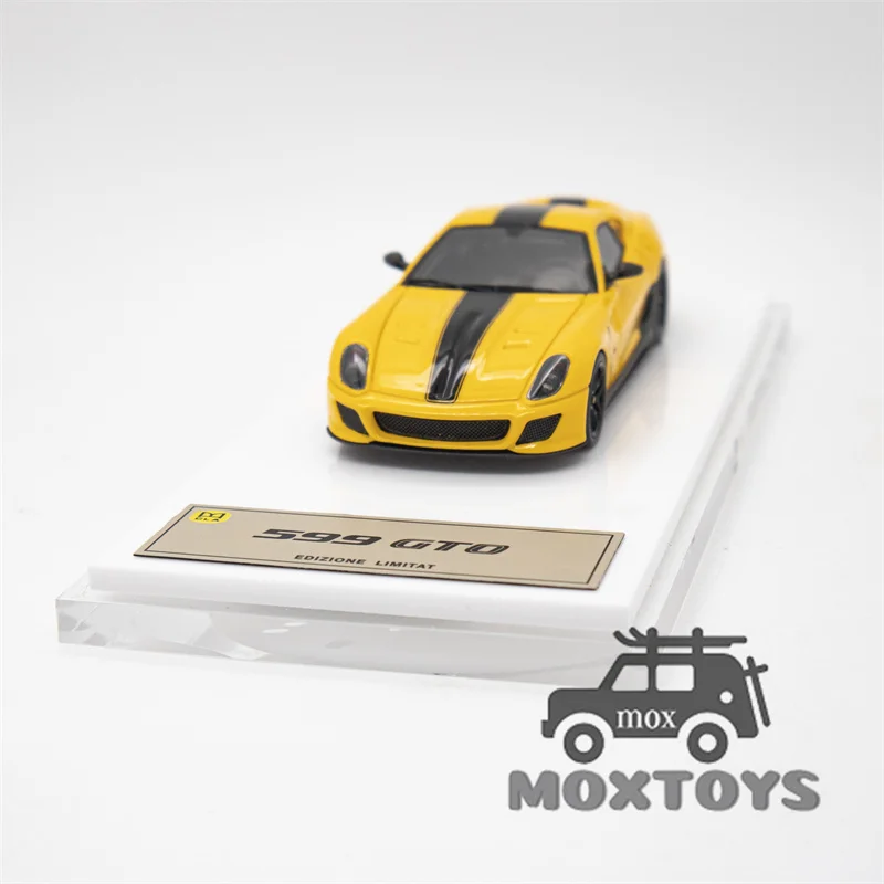 DMH 1:64 599 GTO limited299 Resin Model Car