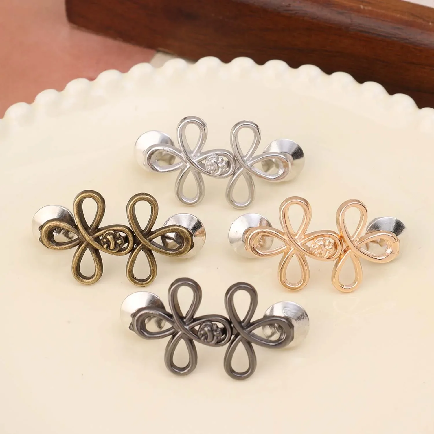 2 szt. Czterolistna koniczyna regulacja klamry napinacz w talii regulowana klamra ze stopu odpinany bezszwowy guzik do spodni spódnice