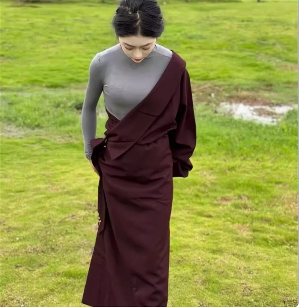 

New atmospheric women's Tibetan robe, women's traditional Tibetan Khampa ethnic performance, fashionable and versatile