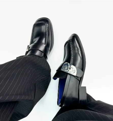 Patent Leather Black Square Toe Women Or Men Loafers Chunky Low Heels Metal Decoration Buckle Design Large Size Retro PumpShoes