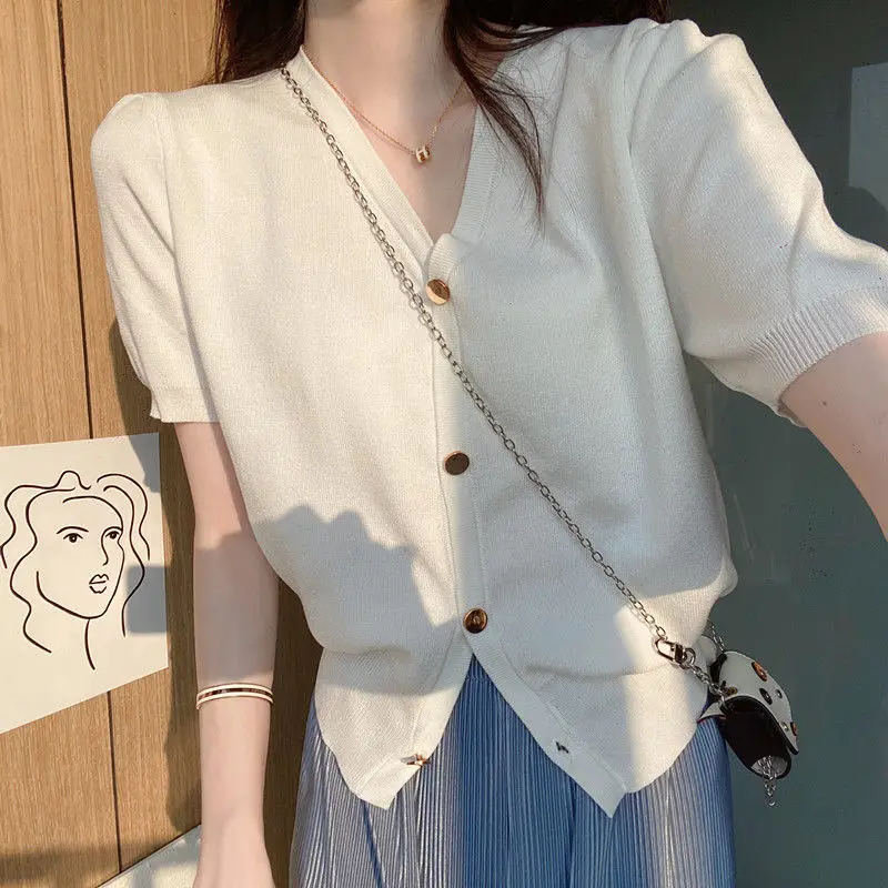 

Retro Summer 2026 Women's Short Sleeve V-Neck Bubble Sleeve Knitted Cardigan T-Shirt Top Sweet And Spicy Bubble Sleeve Tunic