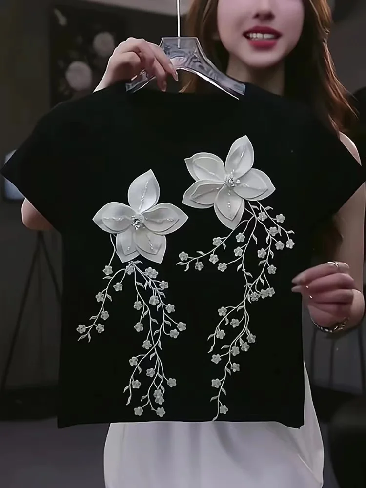 女性の黒い花の刺繍クルーネックプルオーバー、ヴィンテージのセーター、カジュアルなティートップ、半袖ティー、エレガント、黒、ファッション、夏