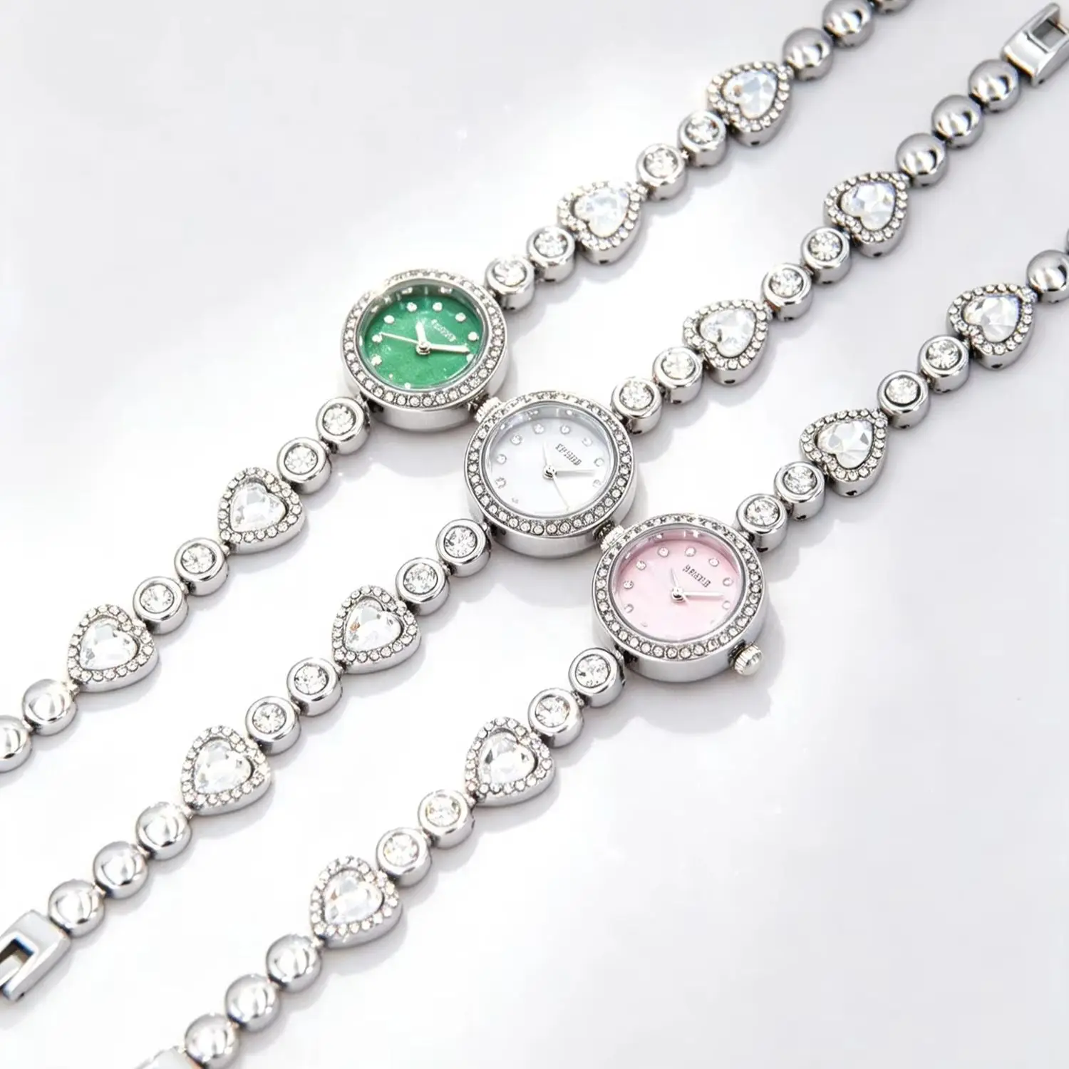 Heart‑shaped Bracelet Full Diamond Quartz Watch For Women Luxury Fashion Silver Iced Out Quartz Wristwatch Gift