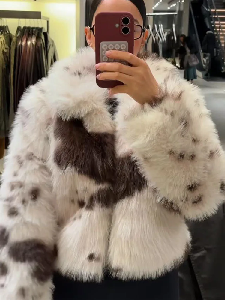 

HH Woman Fashion Long Sleeves Lapel Hidden Buckle Animal Print Faux Fur Effect Short Coat Female Street Casual Winter Jacket