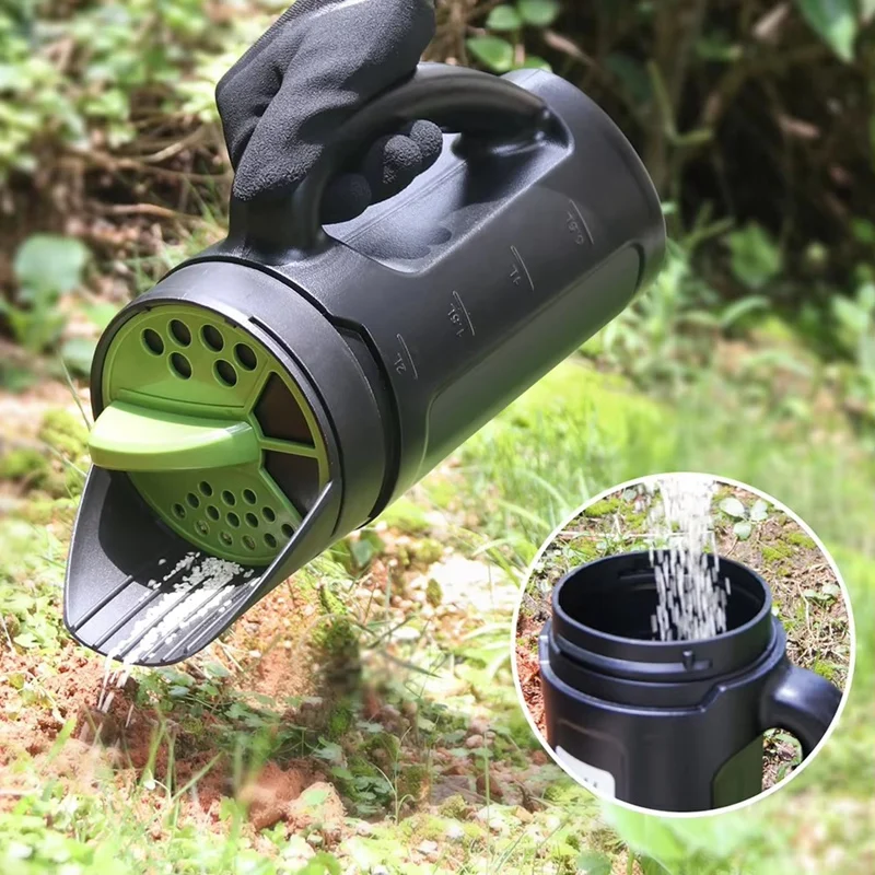 player Handheld Seed Spreader Shaker for Garden Lawn - Adjustable Opening Sizes, Ideal for Seed Dispensing