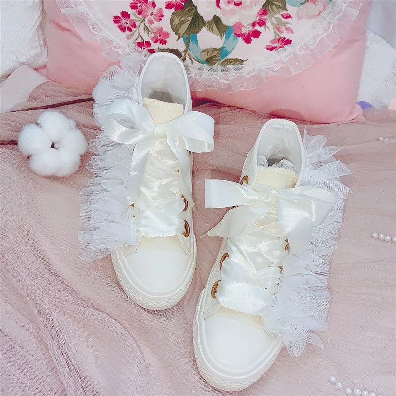 High Top Luxury Canvas Shoes For Women Casual Flats Loafers Women White Pearl Ladies Sneakers Fashion Party Wedding Shoe