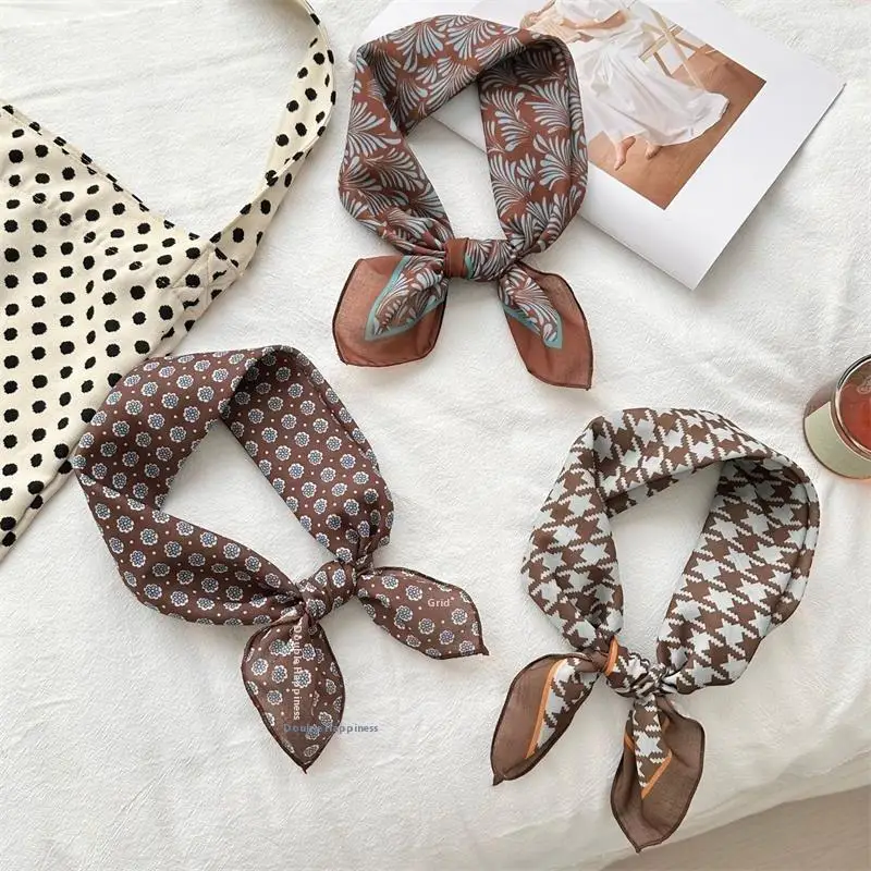 트렌디한 55*55cm 레트로 프린트 실크 스카프, 여성용 올매치 숄, 패셔너블한 목 & 머리 액세서리, 훌륭한 선물