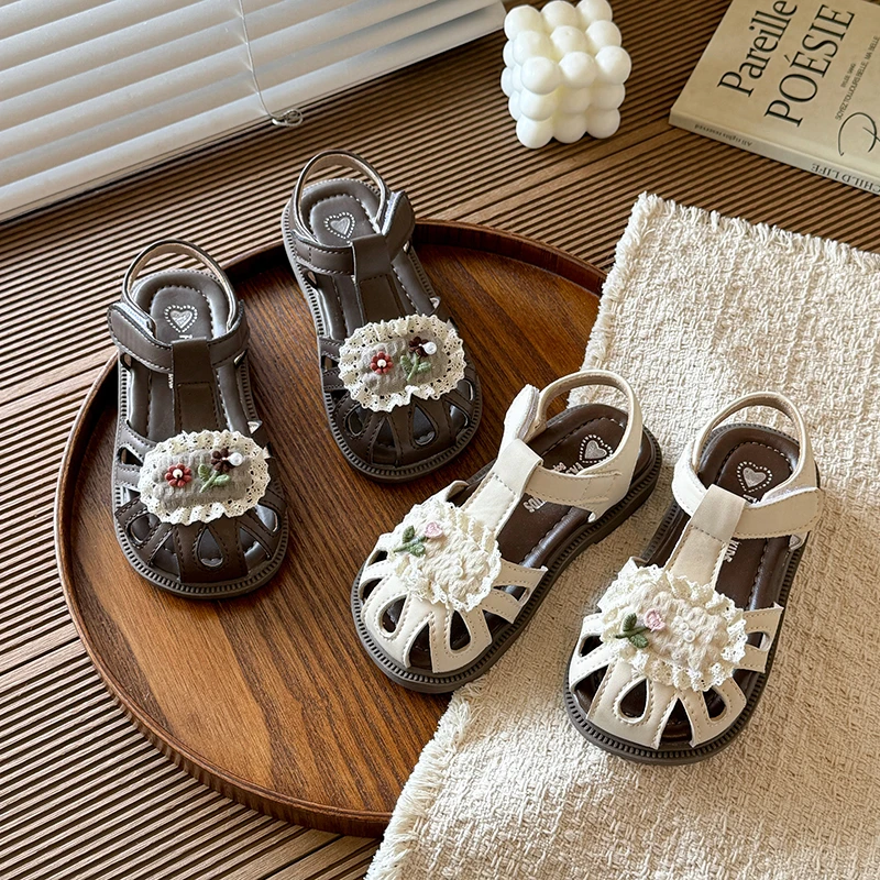 

Summer Girls Fashion Lace Sandals Flower Embroidered Children Flat Shoes Hollow-out Kids Princess Dress Sandals Wedding Party