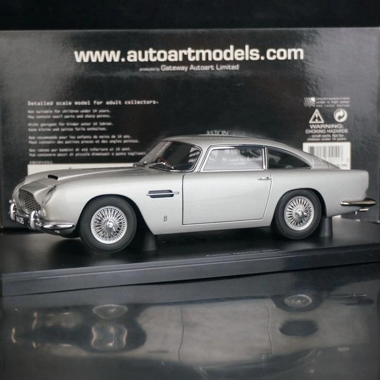 Autoart 1:18 DB5 Silver Vintage Car Simulation Limited Edition All Open Alloy Metal Static Car Model Toy Gift