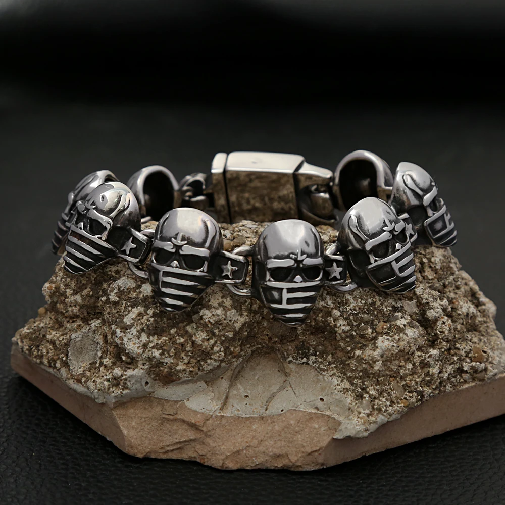 

Vintage Creativity 316L Stainless Steel Skull Mask Bracelet for Men Boy Punk Hip Hop Domineering Skull Bangles Jewelry Wholesale